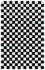 Safavieh Ebony 4'-0" x 6'-0" Rug in Black / Ivory