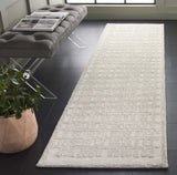 Safavieh Ebony 2'-3" x 9'-0" Rug in Ivory / Beige
