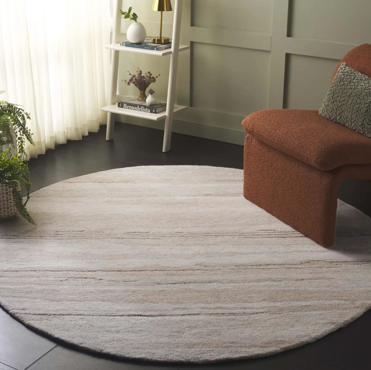 Safavieh Ebony 6'-0" x 6'-0" Rug in Grey / Rust