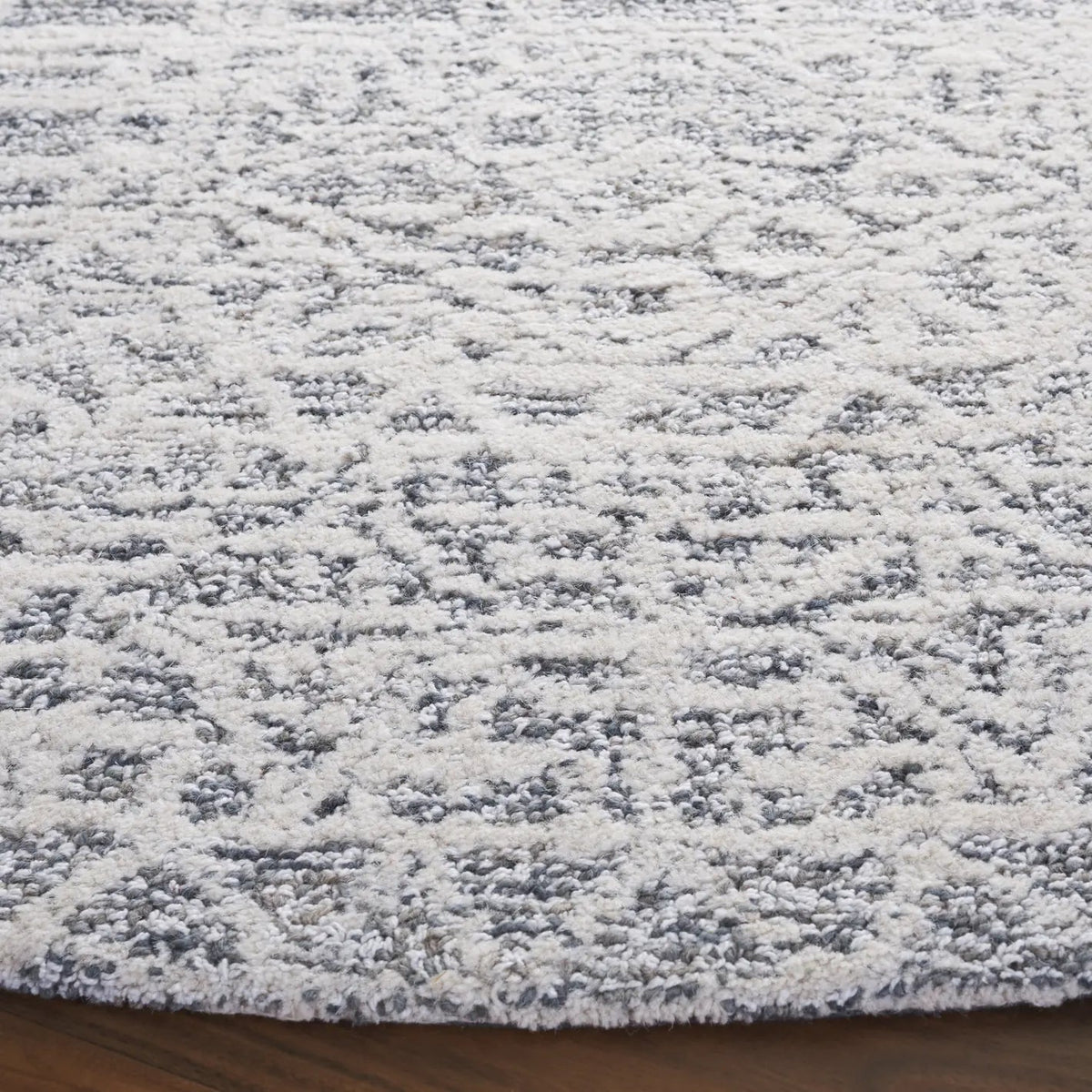 Safavieh Ebony 6'-0" x 6'-0" Rug in Ivory / Grey