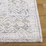 Safavieh Ebony 4'-0" x 6'-0" Rug in Taupe / Ivory