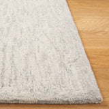 Safavieh Ebony 4'-0" x 6'-0" Rug in Blue / Ivory