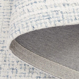 Safavieh Ebony 4'-0" x 6'-0" Rug in Blue / Ivory