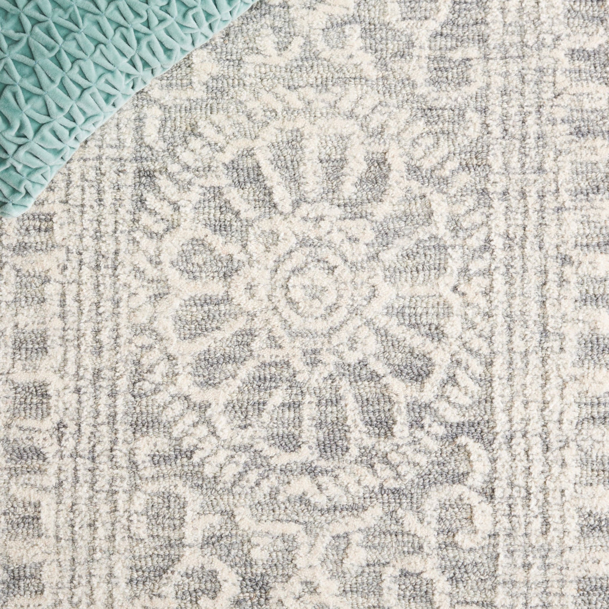 Safavieh Ebony Ebn310F Ivory/Grey Rug - Safavieh - ebn310f - 29