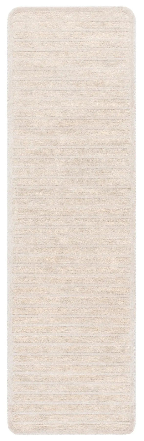 Safavieh Ebony 2'-3" x 8'-0" Rug in Beige / Ivory