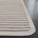 Safavieh Ebony 5'-0" x 8'-0" Rug in Grey / Ivory