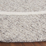 Safavieh Ebony 6'-0" x 6'-0" Rug in Grey / Ivory