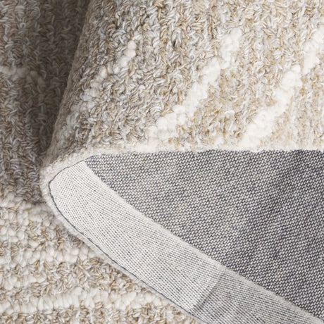 Safavieh Ebony 4'-0" x 6'-0" Rug in Grey / Ivory