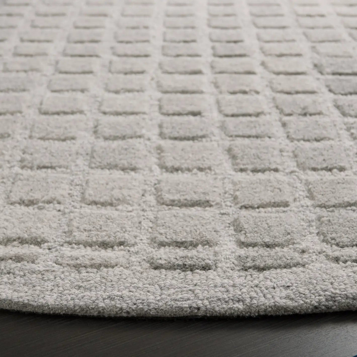 Safavieh Ebony 6'-0" x 6'-0" Rug in Grey