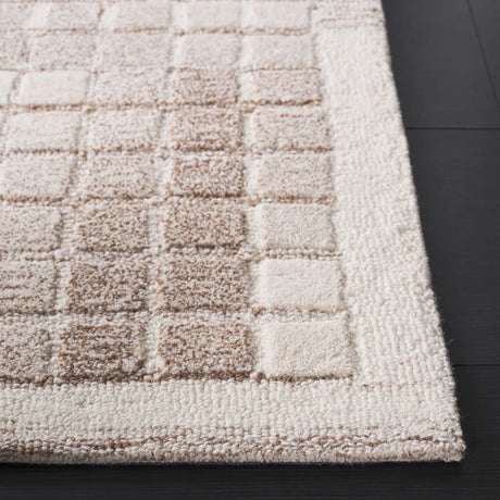 Safavieh Ebony 4'-0" x 6'-0" Rug in Ivory / Brown