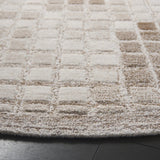 Safavieh Ebony 6'-0" x 6'-0" Rug in Ivory / Brown