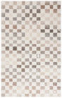 Safavieh Ebony 4'-0" x 6'-0" Rug in Natural / Beige