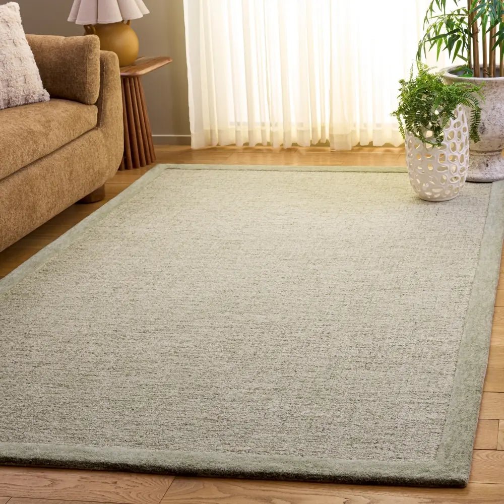 Safavieh Ebony 5'-0" x 8'-0" Rug in Green