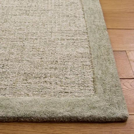 Safavieh Ebony 5'-0" x 8'-0" Rug in Green