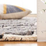 Safavieh Ebony 4'-0" x 6'-0" Rug in Dark Grey / Ivory
