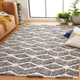 Safavieh Ebony 4'-0" x 6'-0" Rug in Dark Grey / Ivory