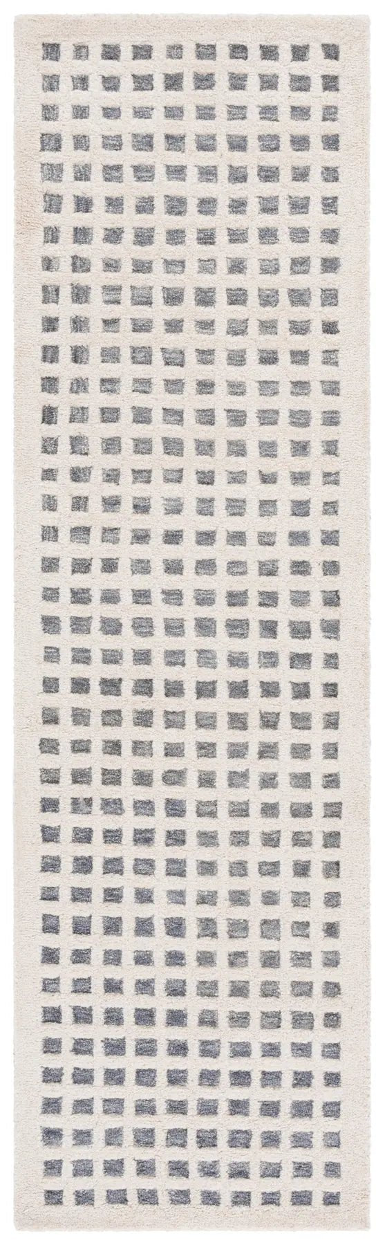 Safavieh Ebony 2'-3" x 8'-0" Rug in Ivory / Black