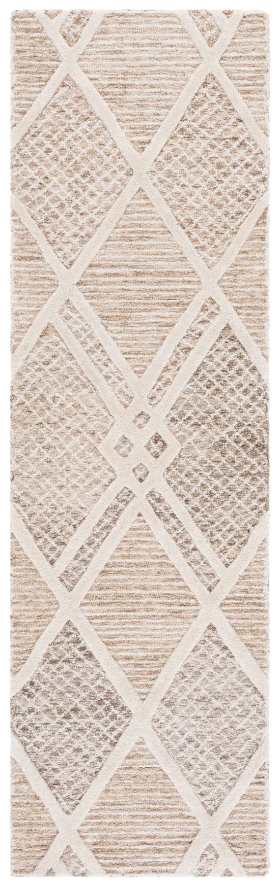 Safavieh Ebony 2'-3" x 8'-0" Rug in Beige / Ivory