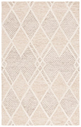 Safavieh Ebony 4'-0" x 6'-0" Rug in Beige / Ivory
