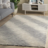 Safavieh Ebony 4'-0" x 6'-0" Rug in Grey / Ivory