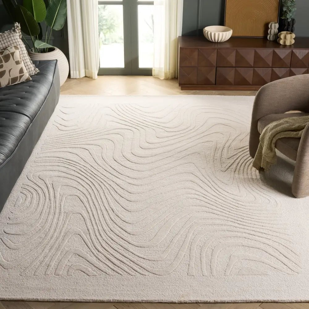 Safavieh Ebony 8'-0" x 10'-0" Rug in Ivory