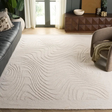 Safavieh Ebony 8'-0" x 10'-0" Rug in Ivory
