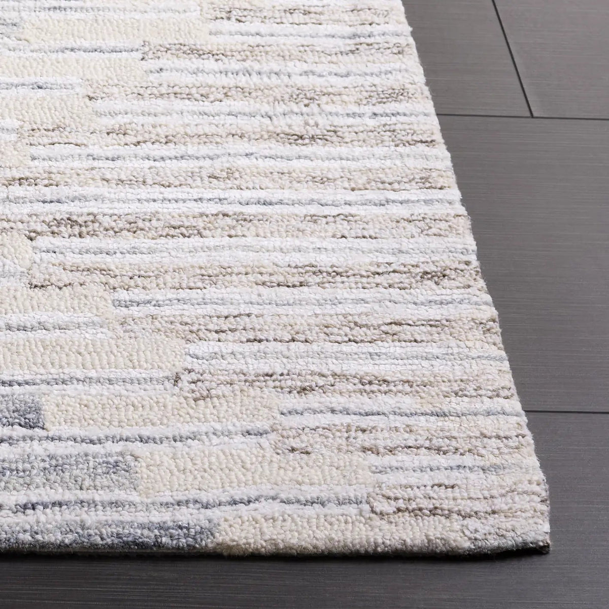 Safavieh Ebony 8'-0" x 10'-0" Rug in Grey / Sage