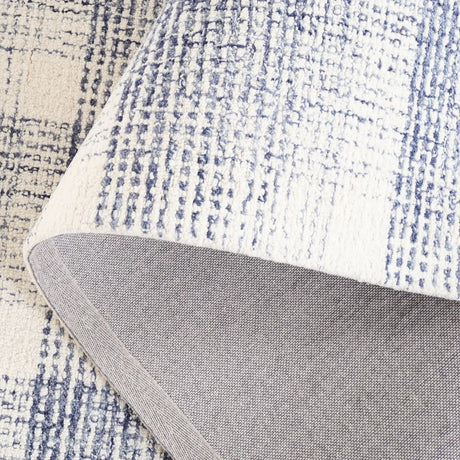 Safavieh Ebony 4'-0" x 6'-0" Rug in Ivory / Blue