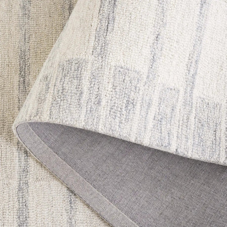 Safavieh Ebony 4'-0" x 6'-0" Rug in Beige / Grey