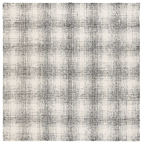 Safavieh Ebony 6'-0" x 6'-0" Rug in Ivory / Black