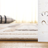 Safavieh Ebony 4'-0" x 6'-0" Rug in Ivory / Brown