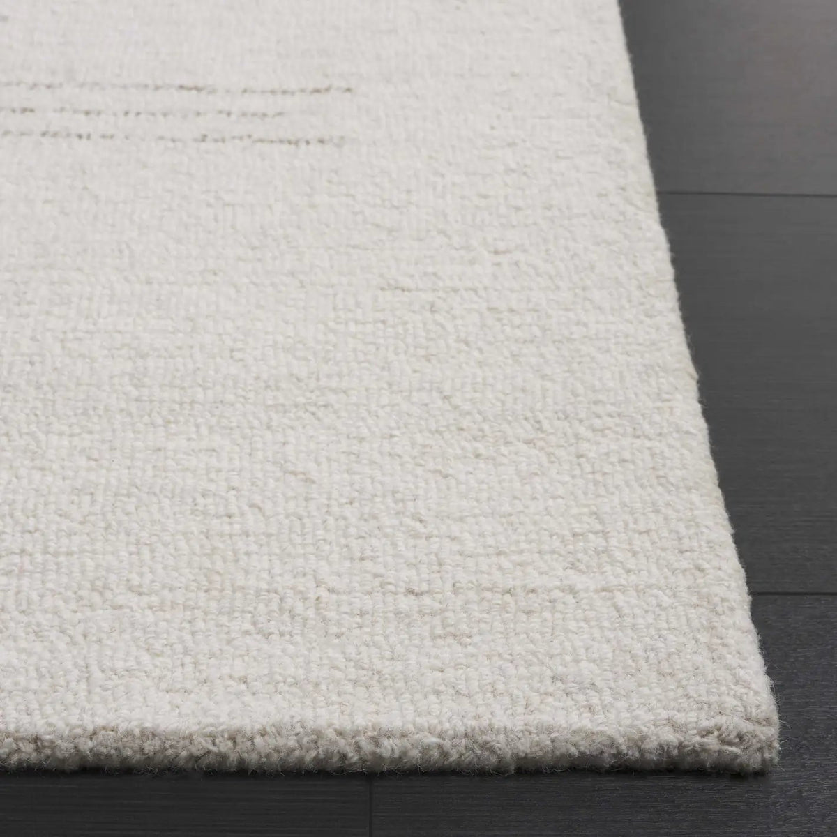 Safavieh Ebony 4'-0" x 6'-0" Rug in Ivory / Grey