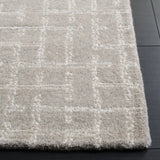 Safavieh Ebony 4'-0" x 6'-0" Rug in Grey