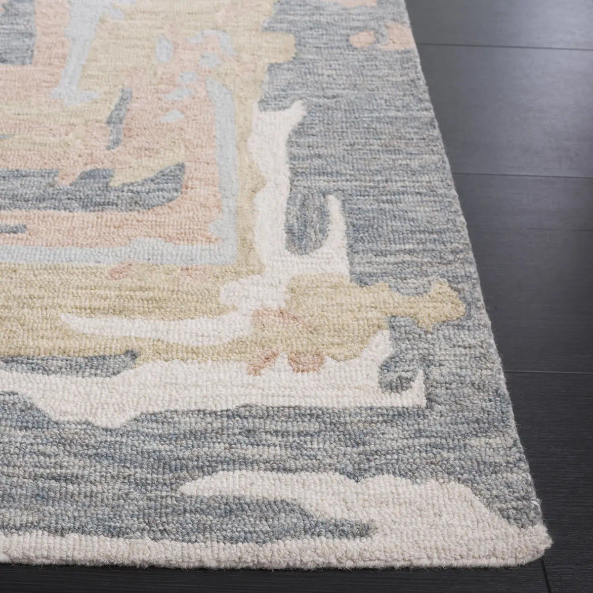 Safavieh Ebony 4'-0" x 6'-0" Rug in Grey / Ivory