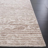 Safavieh Ebony 4'-0" x 6'-0" Rug in Light Brown / Ivory
