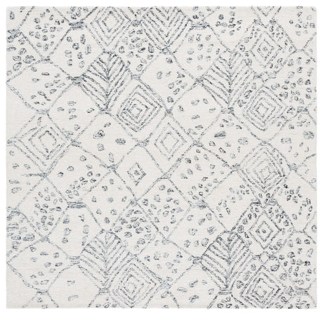 Safavieh Ebony 6'-0" x 6'-0" Rug in Ivory / Grey