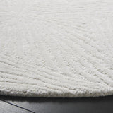 Safavieh Ebony 6'-0" x 6'-0" Rug in Ivory