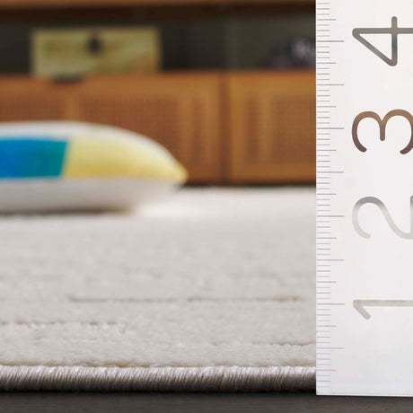 Safavieh Elmhurst Elh568A Ivory/Grey Rug - Safavieh - elh568a - 7r