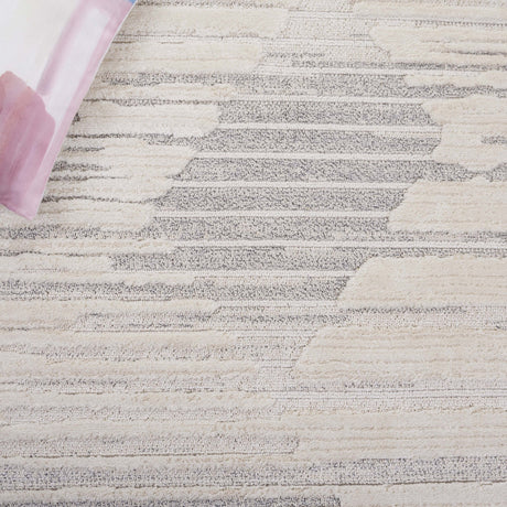 Safavieh Elmhurst Elh572A Ivory/Grey Rug - Safavieh - elh572a - 7r