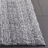 Safavieh Everett Shag 4'-0" x 6'-0" Rug in Grey / Beige