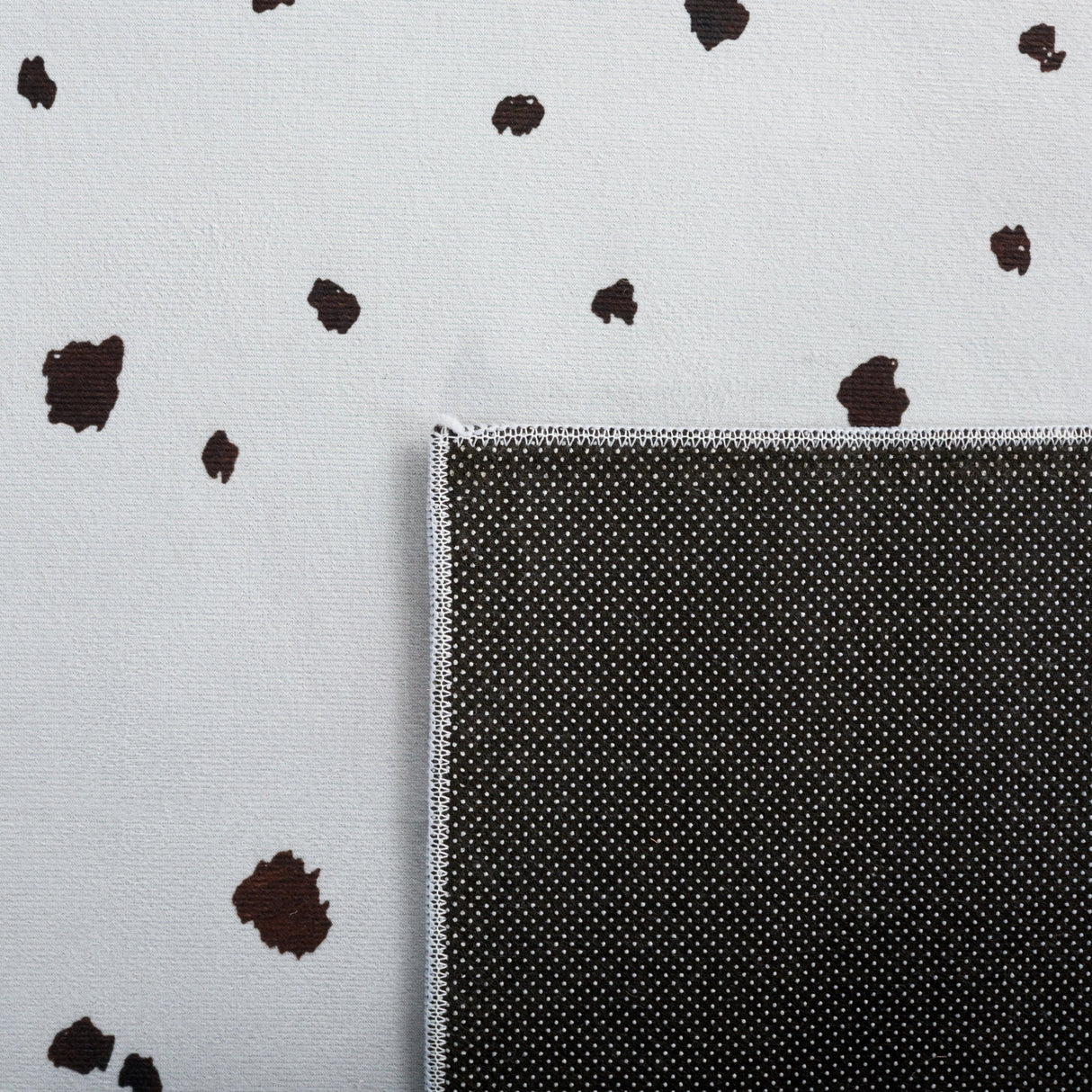 Safavieh Faux Hide Fah502A Ivory/Black Rug - Safavieh - fah502a - 3
