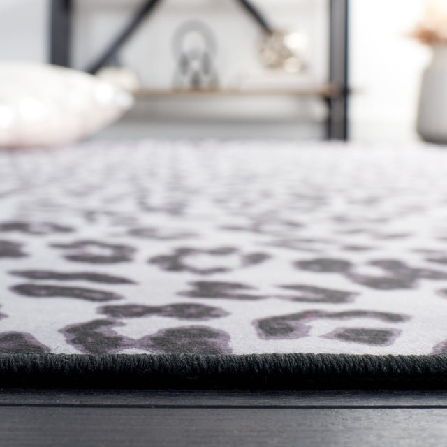 Safavieh Faux Hide Fah505A Ivory/Black Rug - Safavieh - fah505a - 3