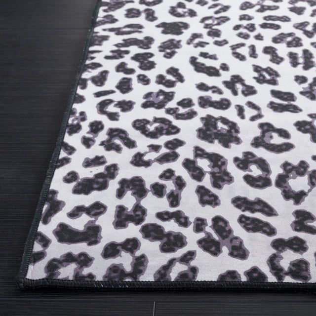 Safavieh Faux Hide Fah505A Ivory/Black Rug - Safavieh - fah505a - 3