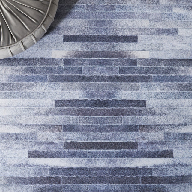 Safavieh Faux Hide Fah516F Light Grey/Grey Rug - Safavieh - fah516f - 3