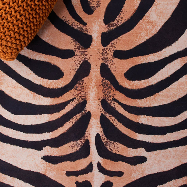 Safavieh Faux Hide Fah547P Light Orange/Black Rug - Safavieh - fah547p - 6r