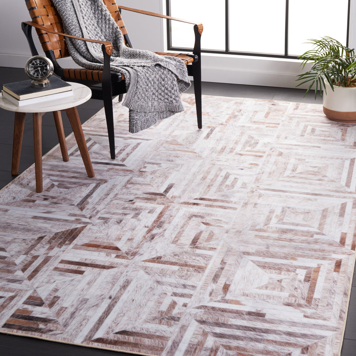 Safavieh Faux Hide Fah549A Beige/Brown Rug - Safavieh - fah549a - 3