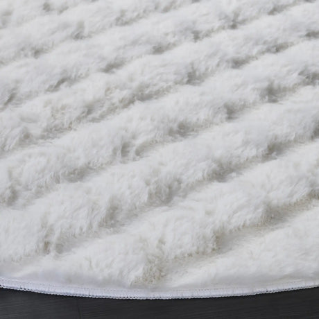 Safavieh Faux Rabbit Bubble 100 6'-0" x 6'-0" Rug in Ivory