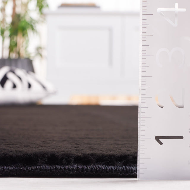 Safavieh Faux Rabbit Fur Frf100Z Black Rug - Safavieh - frf100z - 2