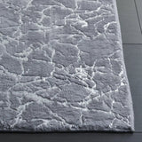 Safavieh Faux Rabbit Fur Metallic 4'-0" x 6'-0" Rug in Grey / Silver
