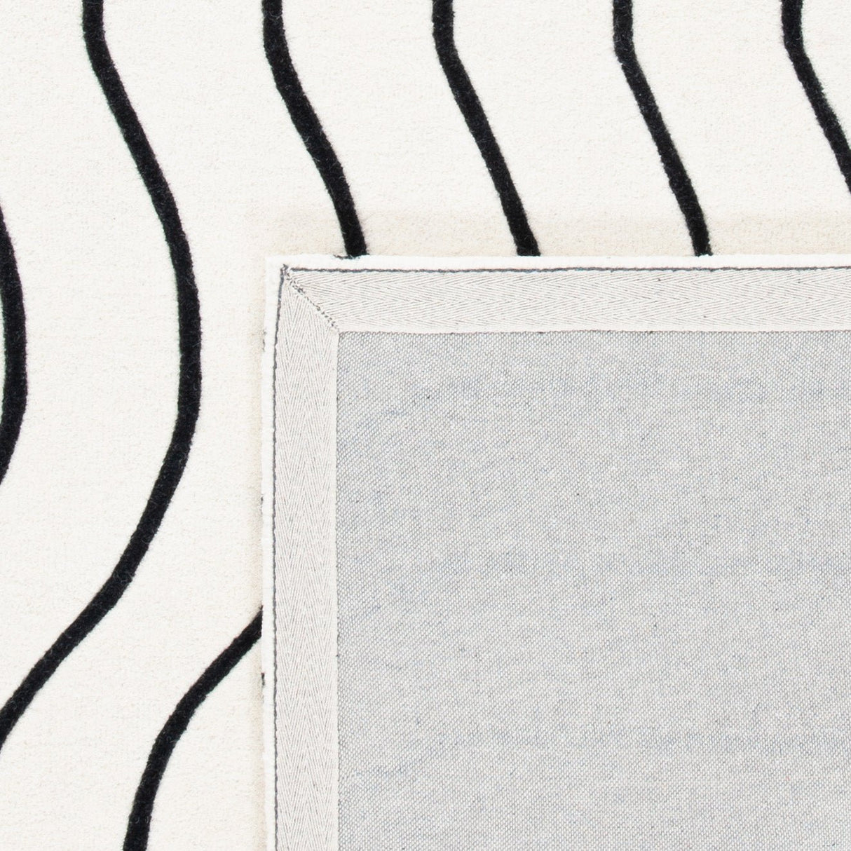 Safavieh Fifth Avenue Ftv113A Ivory/Black Rug - Safavieh - ftv113a - 4